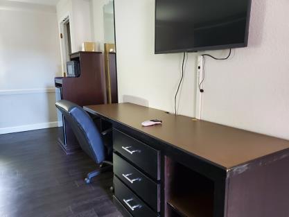 Budget Host Inn and Hotel